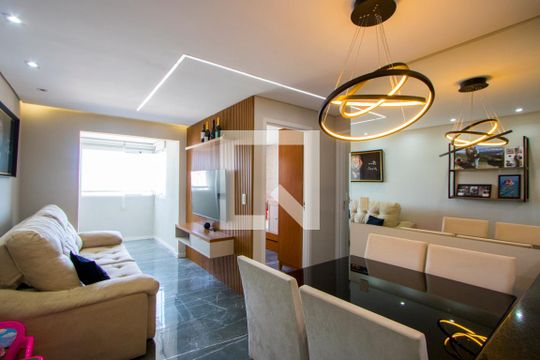 Sala de apartamento à venda com 2 quartos, 55m² em Vila Tibiriçá, Santo André