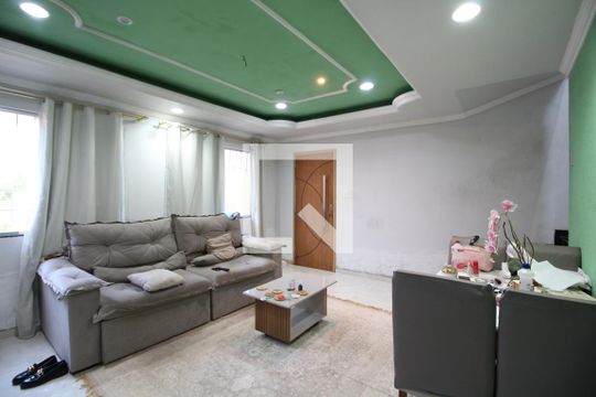 Sala de casa de condomínio para alugar com 3 quartos, 100m² em Taquara, Rio de Janeiro