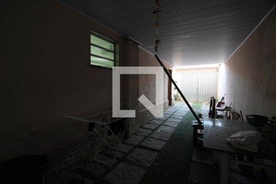 Garagem de casa de condomínio para alugar com 3 quartos, 100m² em Taquara, Rio de Janeiro