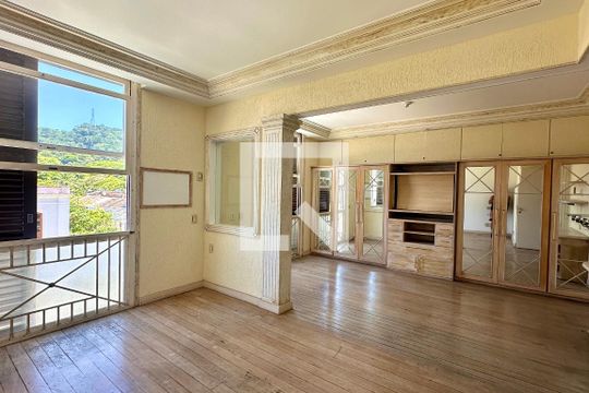 Sala de casa à venda com 3 quartos, 500m² em Jardim Botânico, Rio de Janeiro