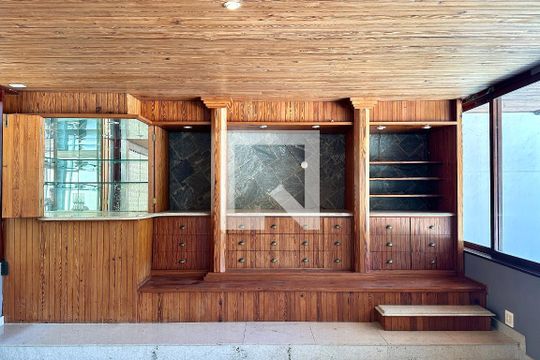 Área comum de casa à venda com 3 quartos, 500m² em Jardim Botânico, Rio de Janeiro