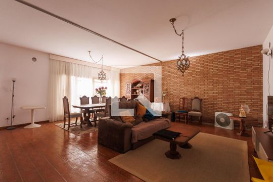 Sala de casa para alugar com 5 quartos, 320m² em Independência, Taubaté