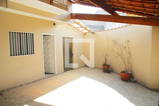 Garagem de casa à venda com 3 quartos, 109m² em Jardim Ema, Guarulhos