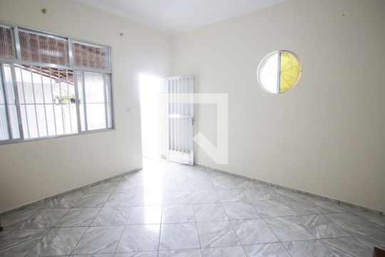 Sala de casa de condomínio à venda com 3 quartos, 300m² em Taquara, Rio de Janeiro