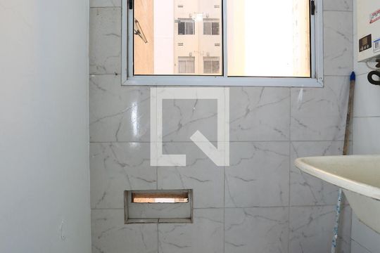 Área de Serviço de apartamento para alugar com 3 quartos, 57m² em Vila Pirajussara, São Paulo