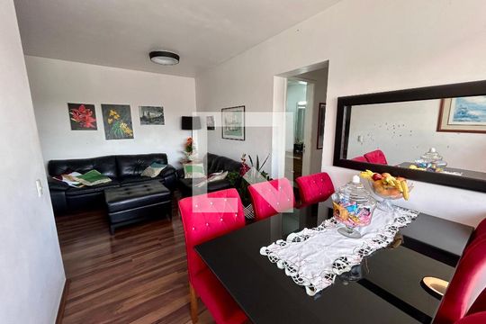 Sala de apartamento à venda com 3 quartos, 70m² em Vila Leonor, Guarulhos