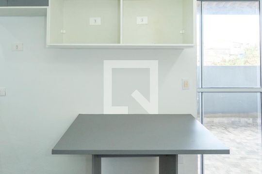 Cozinha de apartamento à venda com 3 quartos, 80m² em Parque Alto do Rio Bonito, São Paulo