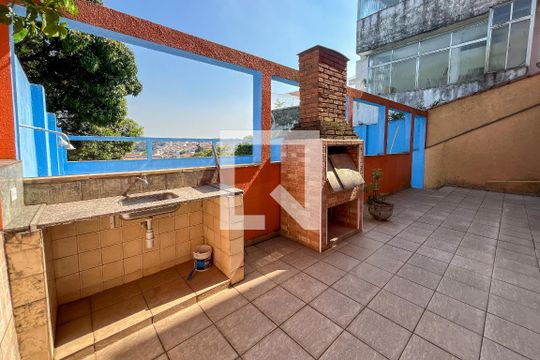Churrasqueira de casa à venda com 4 quartos, 354m² em Vila Zulmira, São Paulo