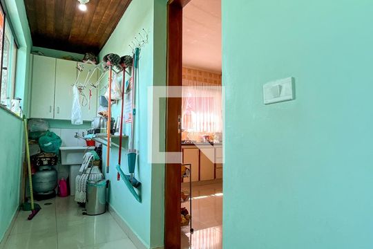 Área de Serviço de casa à venda com 4 quartos, 354m² em Vila Zulmira, São Paulo