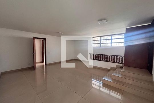 Sala 3 de casa à venda com 4 quartos, 768m² em Vila Madalena, São Paulo