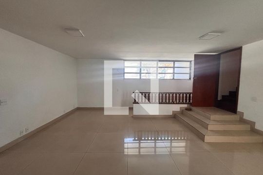 Sala 3 de casa à venda com 4 quartos, 768m² em Vila Madalena, São Paulo