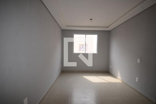 Sala de apartamento para alugar com 2 quartos, 42m² em Campo Grande, Rio de Janeiro