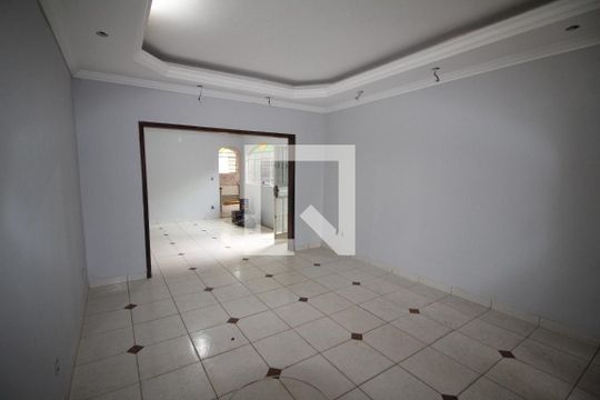 Sala de casa à venda com 4 quartos, 450m² em Diamante, Belo Horizonte