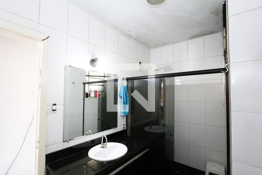 Banheiro Social de apartamento à venda com 3 quartos, 120m² em Gutierrez, Belo Horizonte