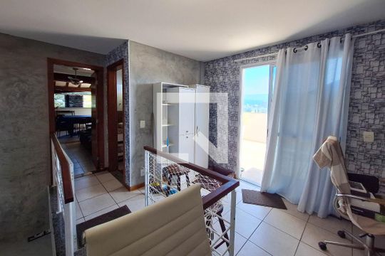 Escritório de apartamento à venda com 3 quartos, 173m² em Santa Rosa, Niterói