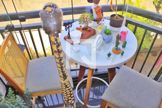 Varanda de apartamento à venda com 2 quartos, 63m² em Vila Aprazivel, Guarulhos