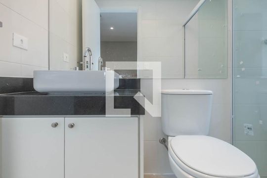 Banheiro da Suíte 1 de casa de condomínio à venda com 2 quartos, 146m² em Vila Congonhas, São Paulo