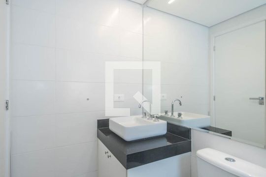 Banheiro da Suíte 1 de casa de condomínio à venda com 2 quartos, 146m² em Vila Congonhas, São Paulo