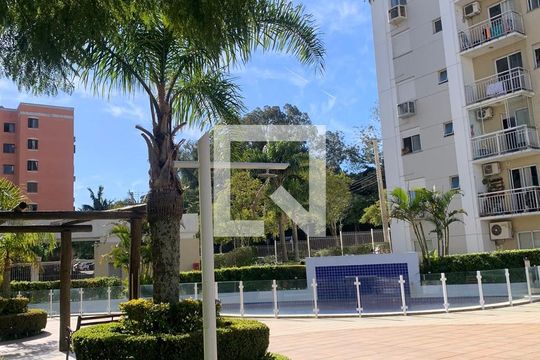 Apartamento à venda com 2 quartos, 62m² em Jardim Carvalho, Porto Alegre