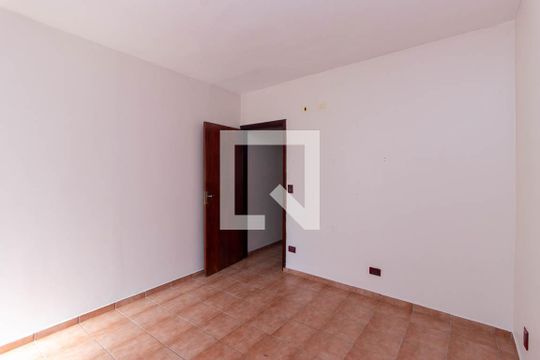Quarto 1 de casa para alugar com 2 quartos, 100m² em Vila Mazzei, São Paulo