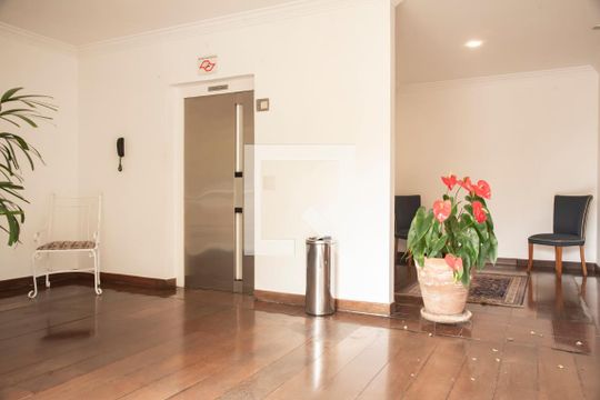 Hall social de apartamento para alugar com 3 quartos, 128m² em Vila Mariana, São Paulo