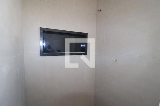 Banheiro de apartamento à venda com 2 quartos, 44m² em Vila Guiomar, Santo André