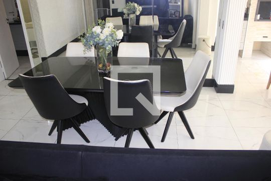 Sala de apartamento à venda com 4 quartos, 115m² em Vila Santo Antonio, Guarulhos