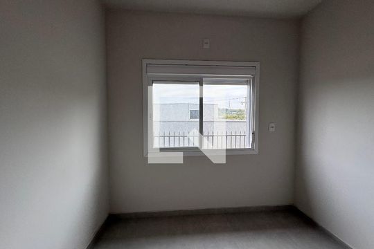 Quarto de casa à venda com 2 quartos, 62m² em Scharlau, São Leopoldo