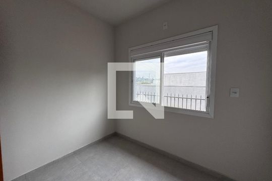 Quarto de casa à venda com 2 quartos, 62m² em Scharlau, São Leopoldo