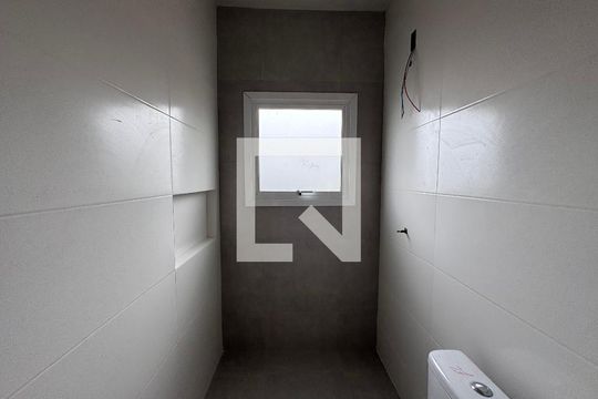 Banheiro da Suíte de casa à venda com 2 quartos, 62m² em Scharlau, São Leopoldo