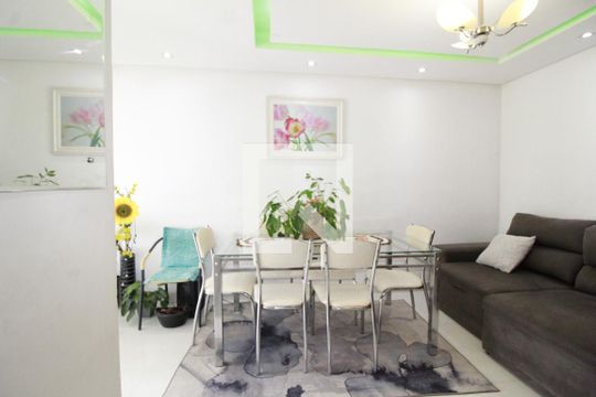 Sala de apartamento para alugar com 2 quartos, 72m² em Jardim das Margaridas, Salvador