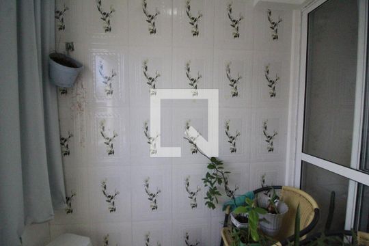 Sacada de apartamento para alugar com 2 quartos, 72m² em Jardim das Margaridas, Salvador