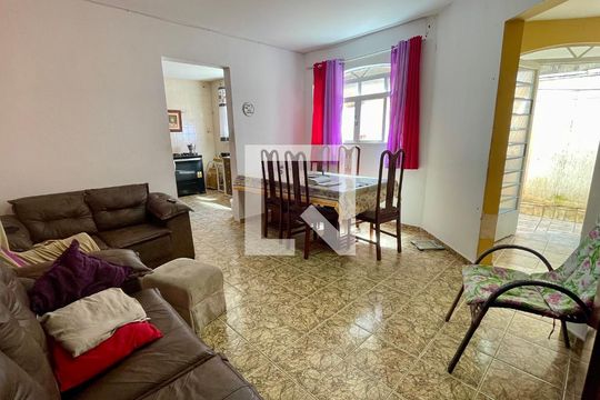 Sala de casa à venda com 6 quartos, 344m² em Parque Santo Antonio, Guarulhos