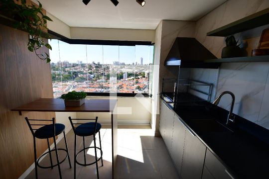 Sala de apartamento à venda com 3 quartos, 105m² em Nova Campinas, Campinas