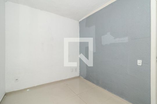 Quarto 1 de apartamento para alugar com 2 quartos, 44m² em Mário Quintana, Porto Alegre