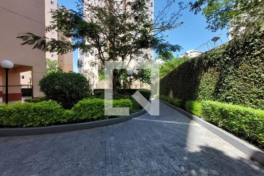 Área comum de apartamento para alugar com 2 quartos, 48m² em Vila Constanca, São Paulo