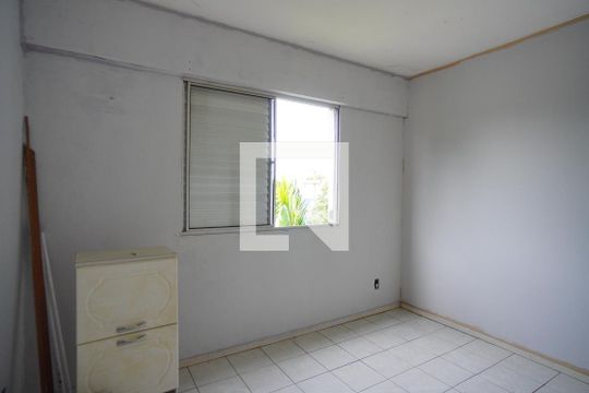 Quarto 1 de apartamento para alugar com 2 quartos, 40m² em Sarandi, Porto Alegre