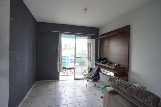 Sala de apartamento para alugar com 2 quartos, 40m² em Sarandi, Porto Alegre