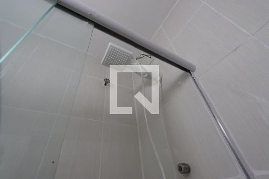 Banheiro de casa para alugar com 2 quartos, 70m² em Cidade São Mateus, São Paulo