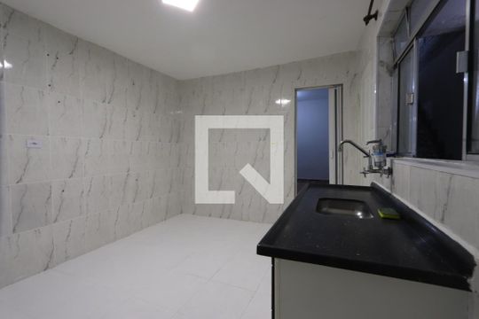 Cozinha de casa para alugar com 2 quartos, 70m² em Cidade São Mateus, São Paulo
