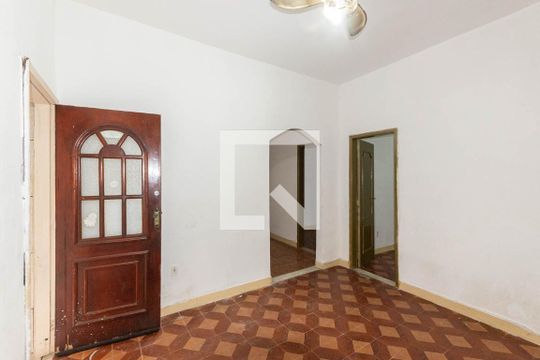 Sala (primeiro andar) de casa à venda com 4 quartos, 56m² em Vasco da Gama, Rio de Janeiro