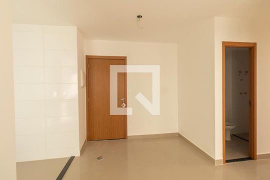Sala de apartamento à venda com 2 quartos, 44m² em Novo Mundo, Curitiba