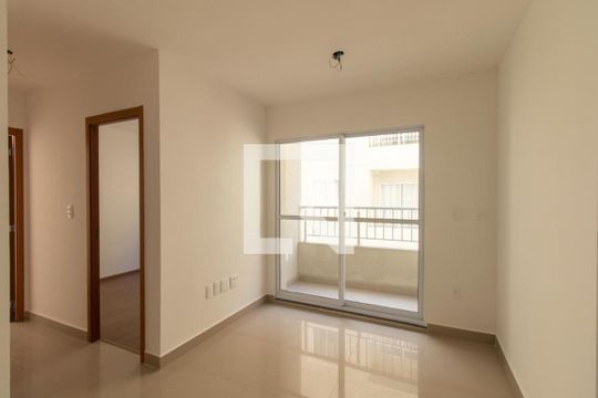Sala de apartamento à venda com 2 quartos, 44m² em Novo Mundo, Curitiba