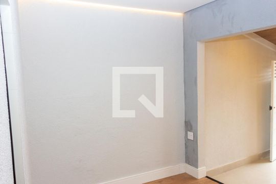 Sala de casa para alugar com 1 quarto, 47m² em Jardim Sabara, São Paulo