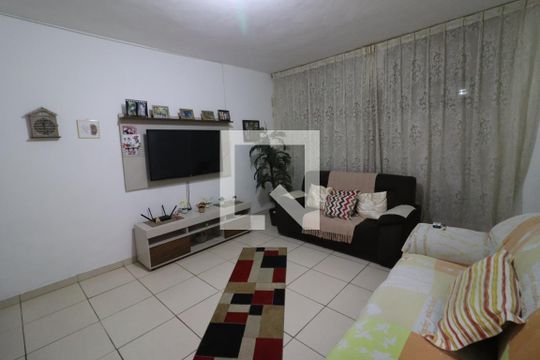 Sala de casa à venda com 3 quartos, 375m² em Vila Osasco, Osasco