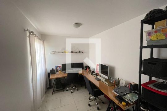Quarto de apartamento para alugar com 2 quartos, 60m² em Jardim Atlântico, Goiânia