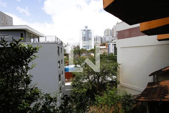Vista de kitnet/studio para alugar com 1 quarto, 40m² em Luxemburgo, Belo Horizonte