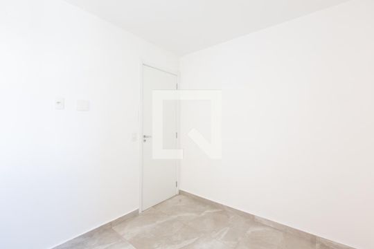 Quarto 1 de apartamento para alugar com 2 quartos, 42m² em Jardim Helian, São Paulo