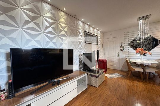 Sala de apartamento à venda com 2 quartos, 104m² em Jardim Ana Maria, Santo André