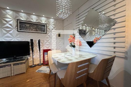 Sala de apartamento à venda com 2 quartos, 104m² em Jardim Ana Maria, Santo André